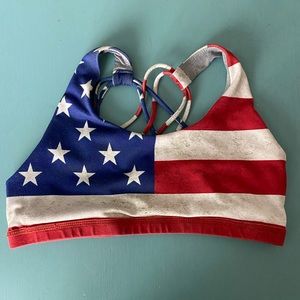 🇺🇸 Born Primitive Sports Bra